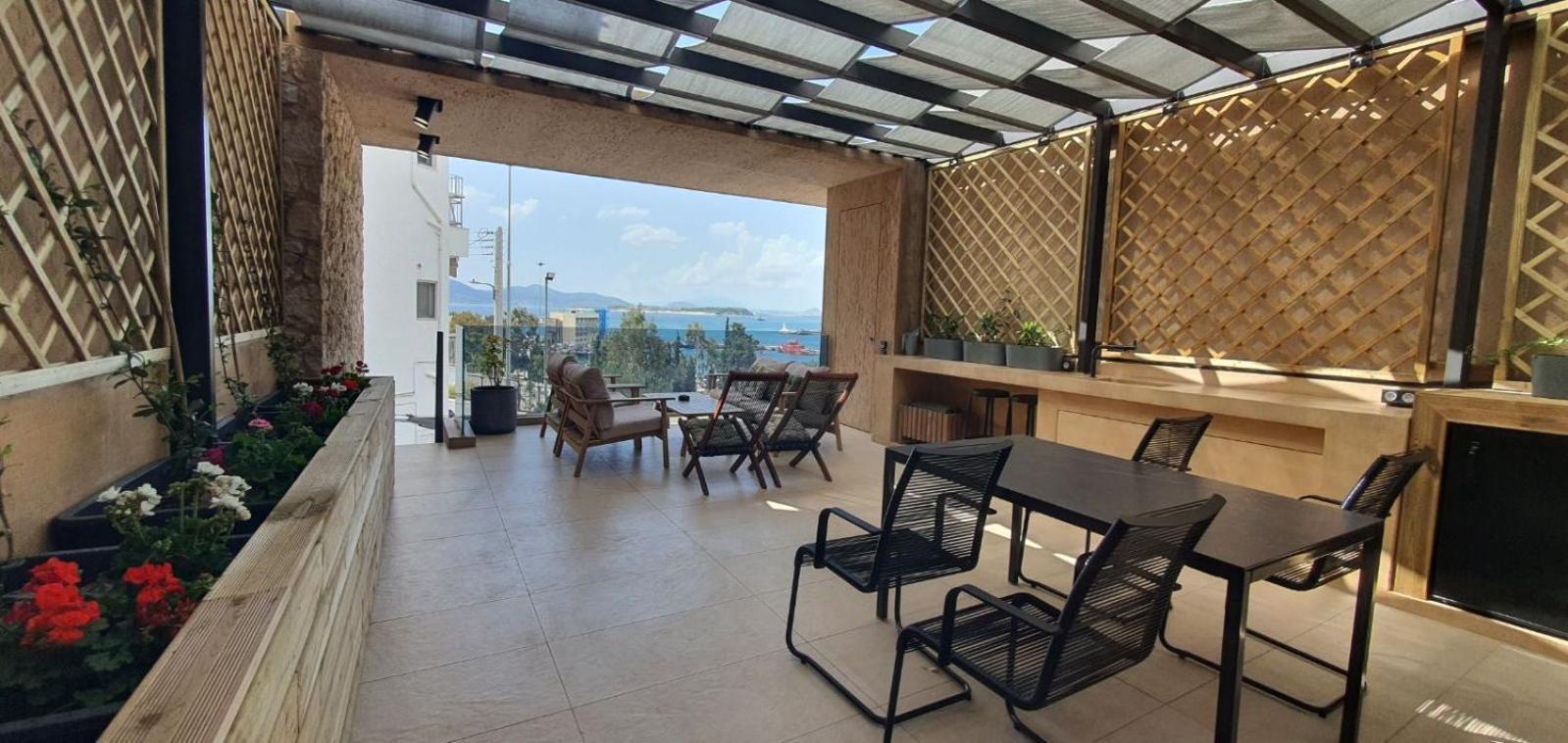 Sea View Garden Suites Piraeus Exterior photo