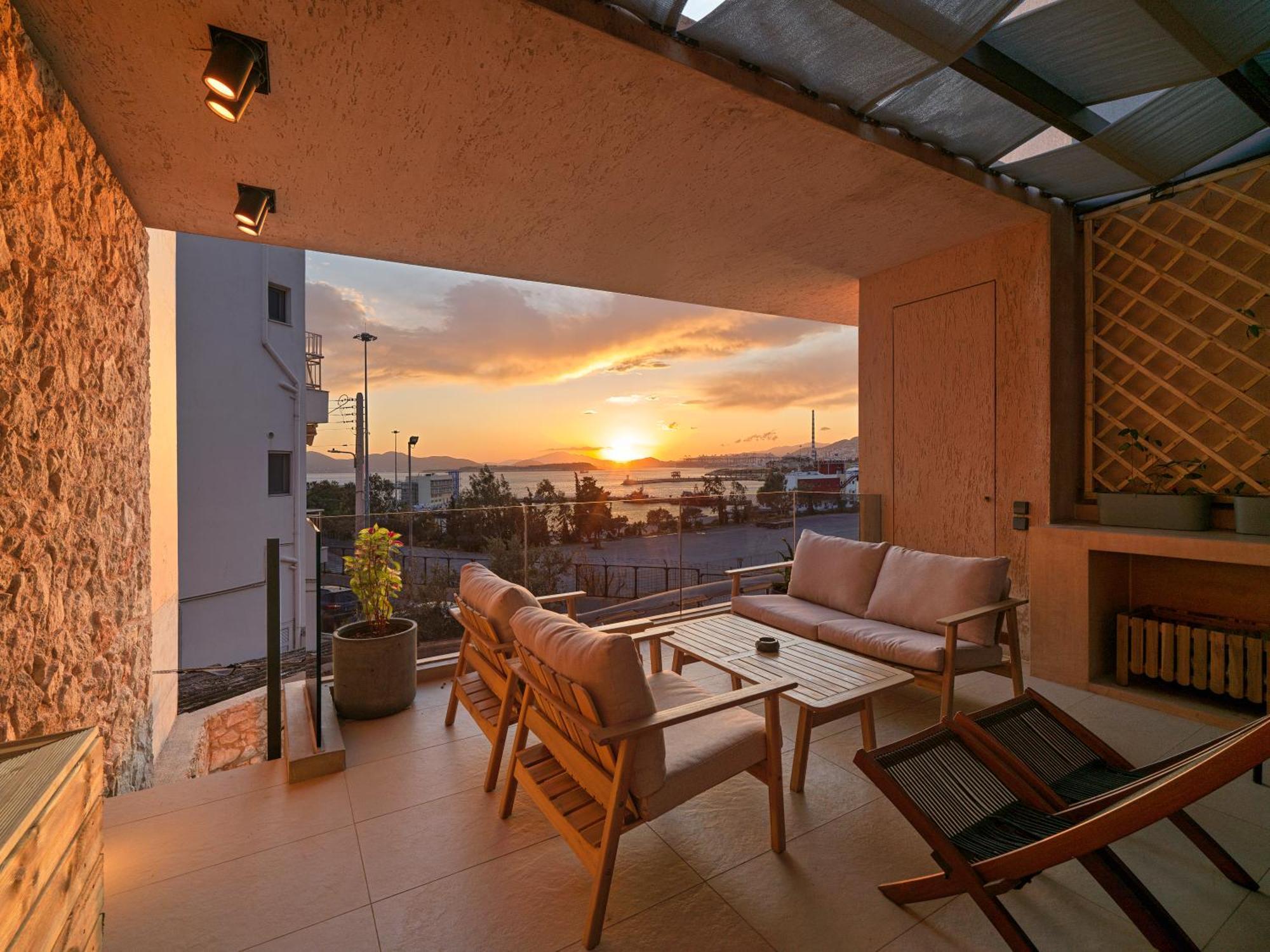 Sea View Garden Suites Piraeus Exterior photo