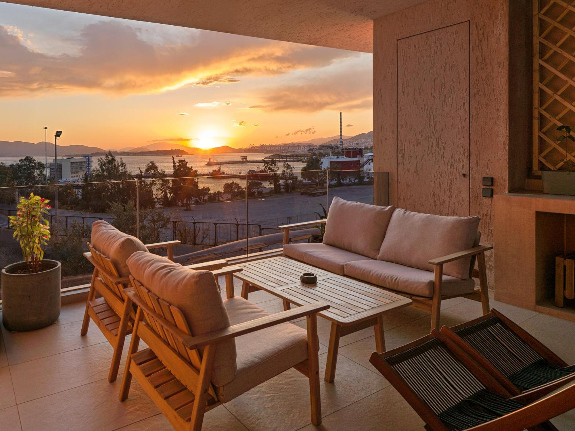 Sea View Garden Suites Piraeus Exterior photo